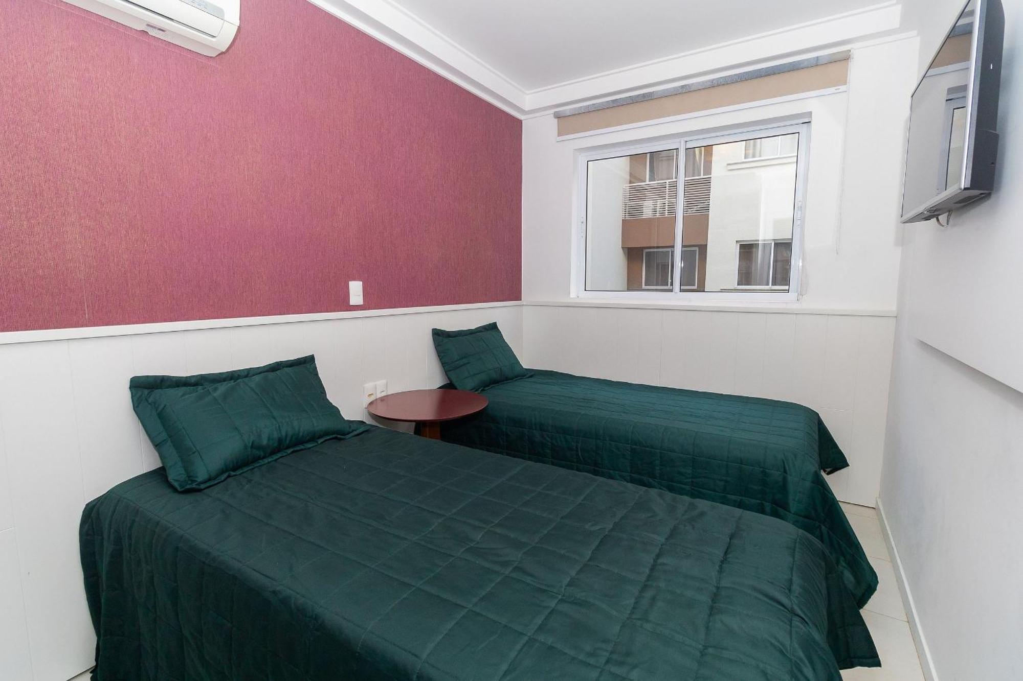 Cardeal 206B - Aconchegante Apartamento Na Praia De Bombas - 2 Dormitorios 5 Pessoas - Бомбиняс Екстериор снимка
